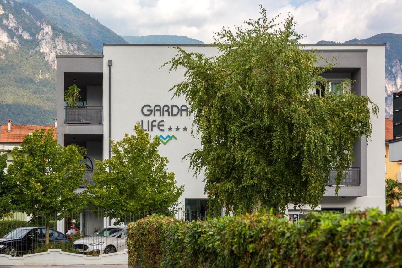 Garda Life Hotel Riva del Garda Exterior photo